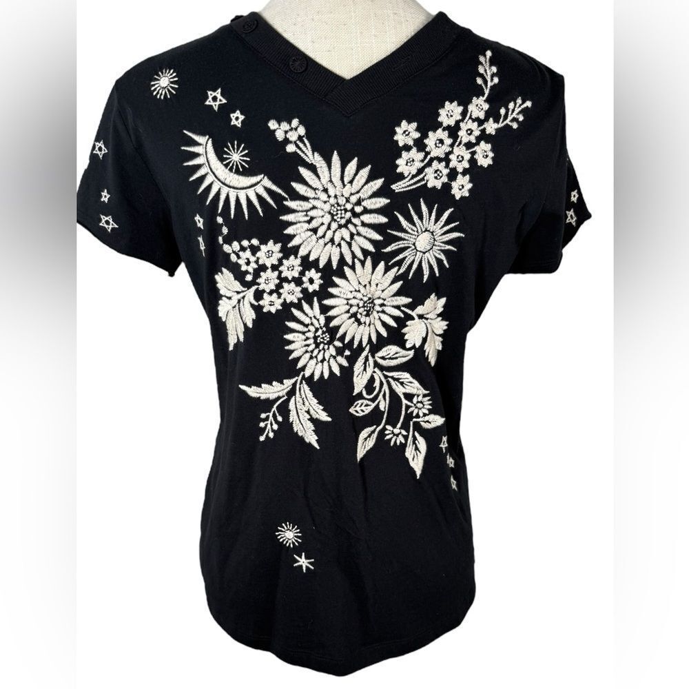 Johnny Was Dark Grey Oleander Embroidered Button Neck Knit Boho Tee Top - Picture 9 of 11